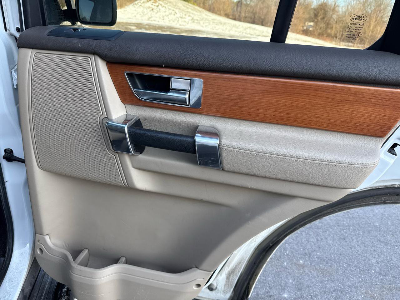 Used 2013 Land Rover LR4 HSE image 19