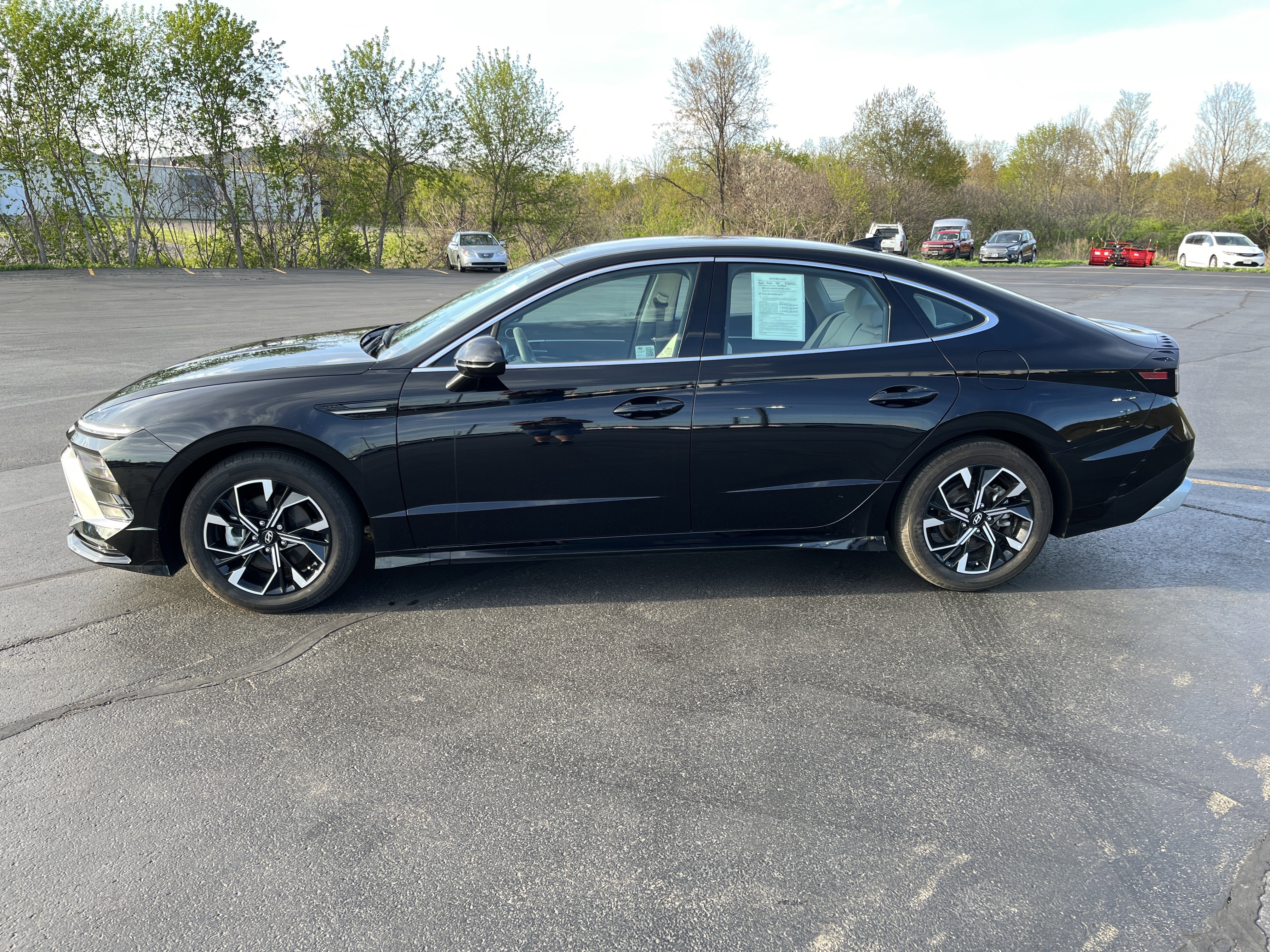 Used 2024 Hyundai Sonata SEL AWD/4WD image 4