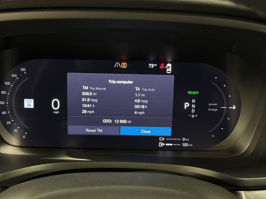 Certified 2025 Volvo S60 T8 Plus AWD/4WD image 14