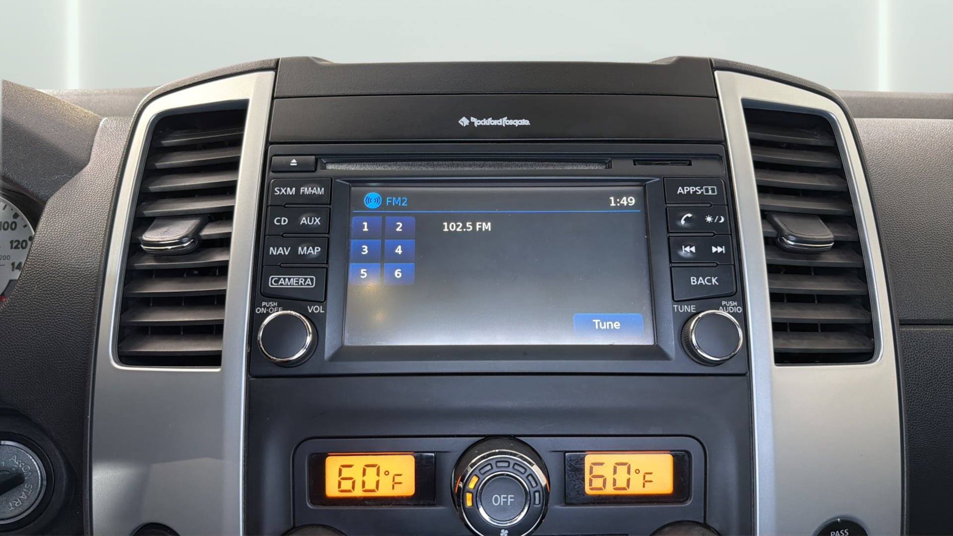 Used 2015 Nissan Frontier PRO-4X w/ Pro-4x Luxury Package AWD/4WD image 25