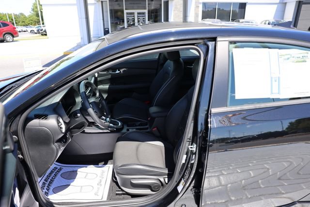 Used 2023 Kia Forte GT-Line w/ GT-Line Premium Package FWD image 14