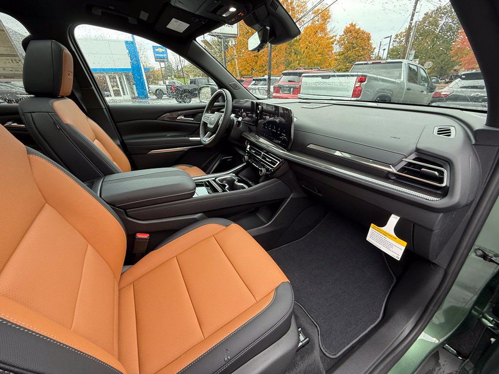 New 2027 Chevrolet Traverse Z71 w/ Enhanced Driving Package AWD/4WD image 43