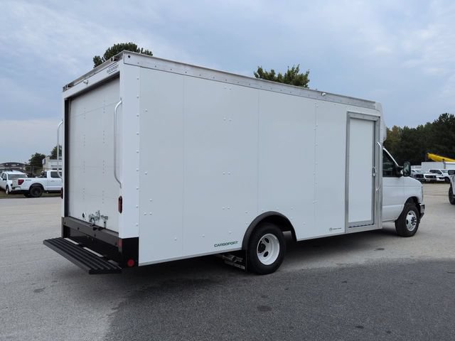 New 2027 Ford E-350 and Econoline 350 Super Duty w/ Power Equipment Group RWD image 4