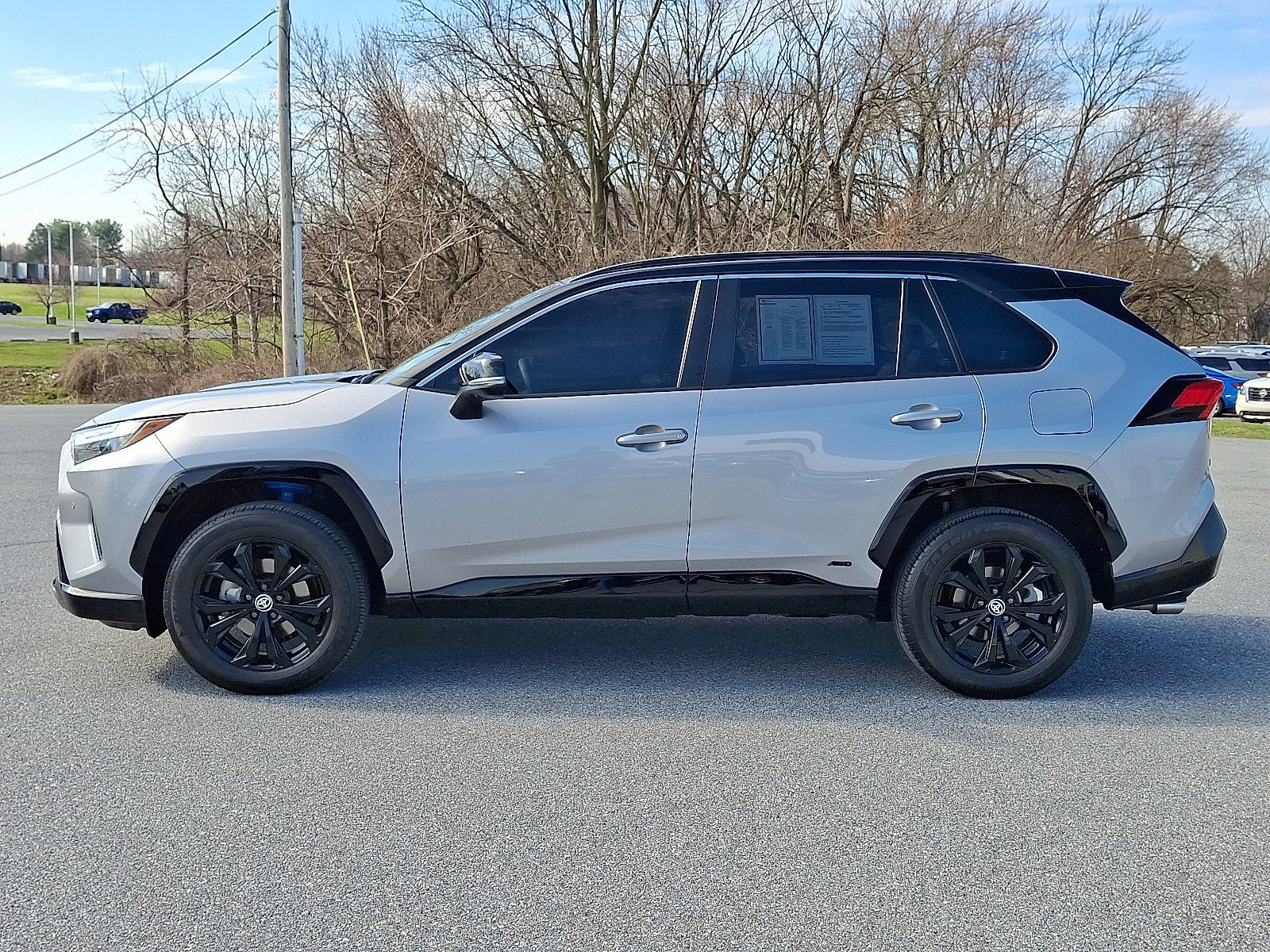 Certified 2025 Toyota RAV4 XSE w/ Advanced Technology Package image 4