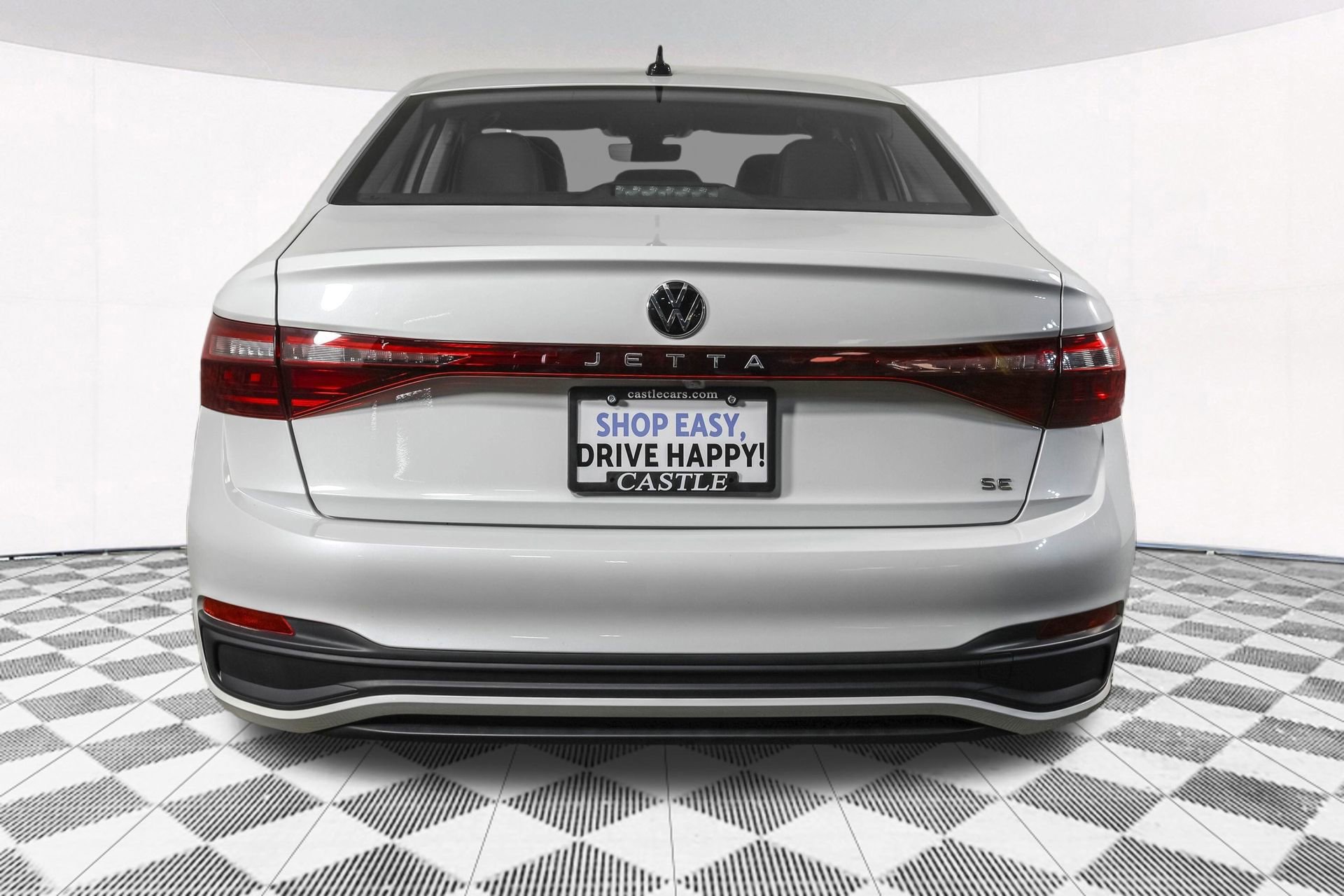 Used 2025 Volkswagen Jetta SE image 15