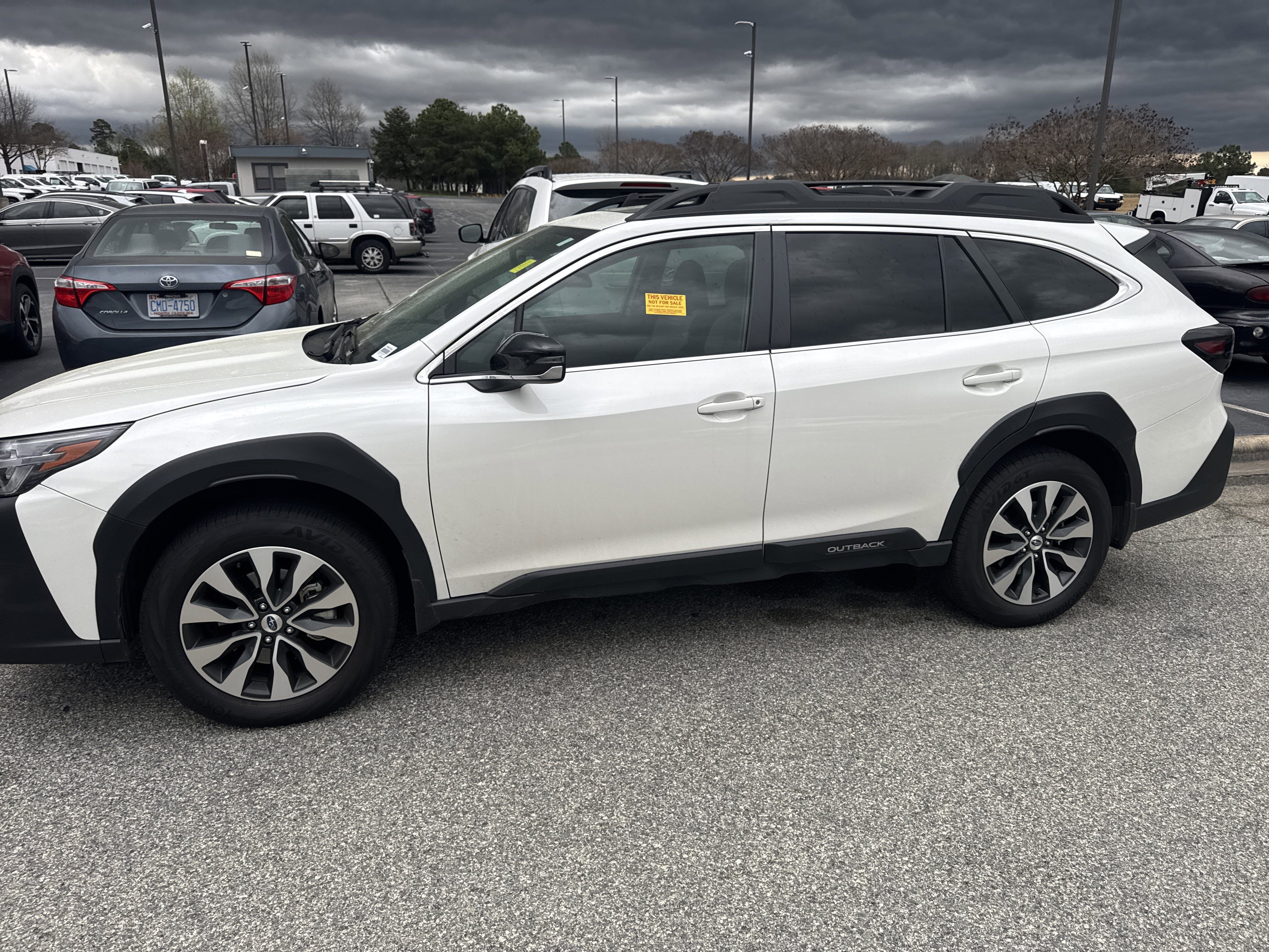 Used 2025 Subaru Outback Limited image 7
