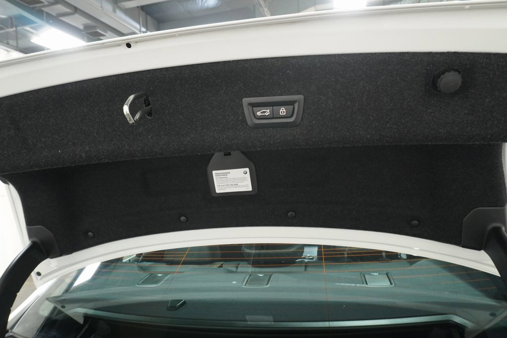 Used 2020 BMW 330i xDrive Sedan w/ Convenience Package image 6