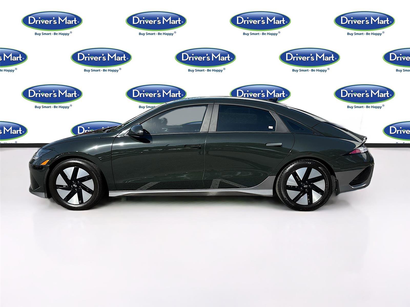 Used 2023 Hyundai Ioniq 6 SE RWD image 4