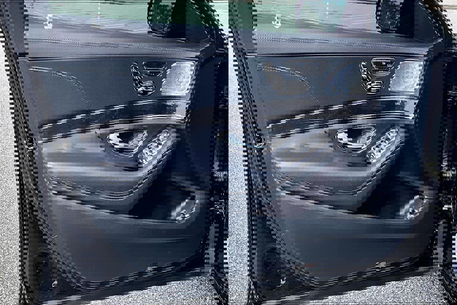 Used 2019 Mercedes-Benz S 450 Sedan image 22