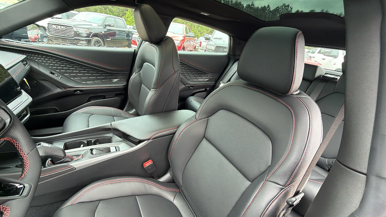 New 2026 Dodge Charger R/T AWD/4WD image 17