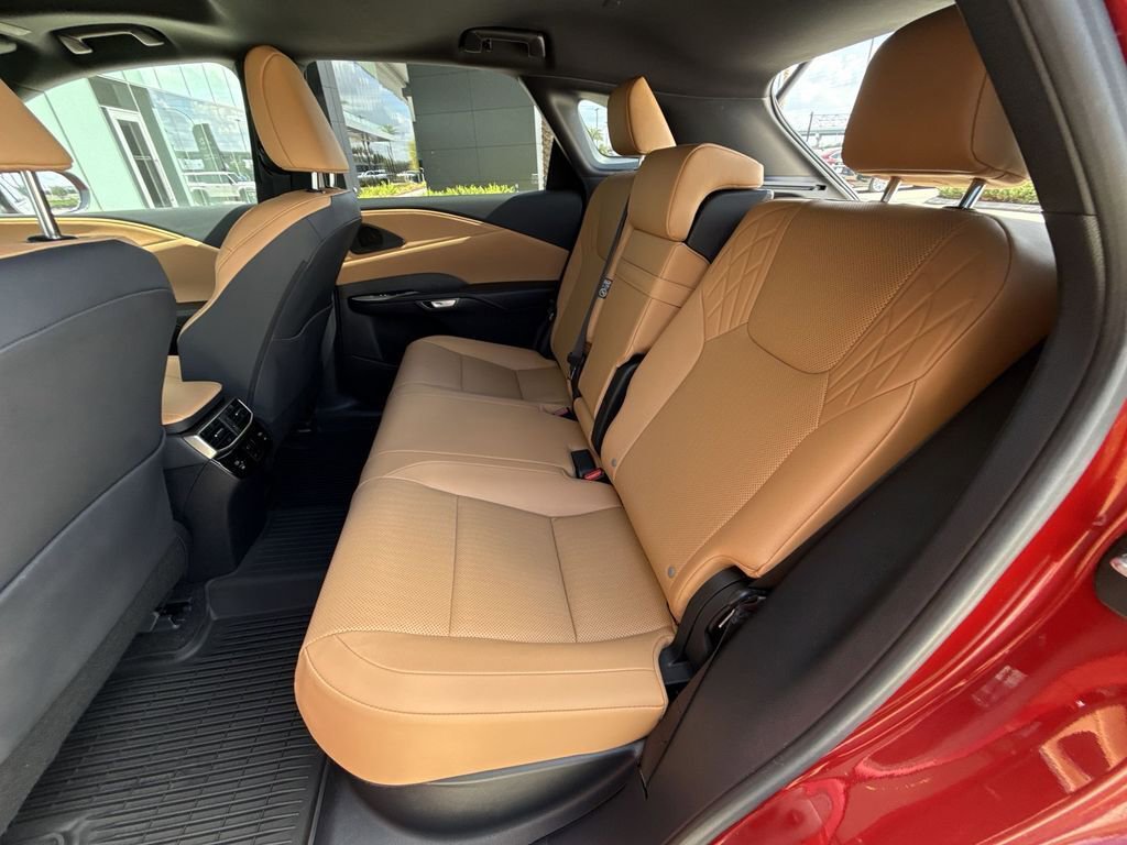 Used 2025 Lexus RX 350 Premium w/ Accessory Package (Z1) image 26