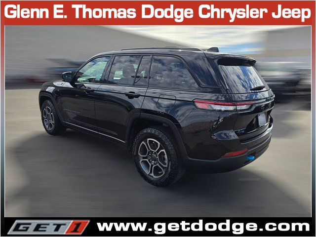 Used 2022 Jeep Grand Cherokee Trailhawk w/ Luxury Tech Group III image 9