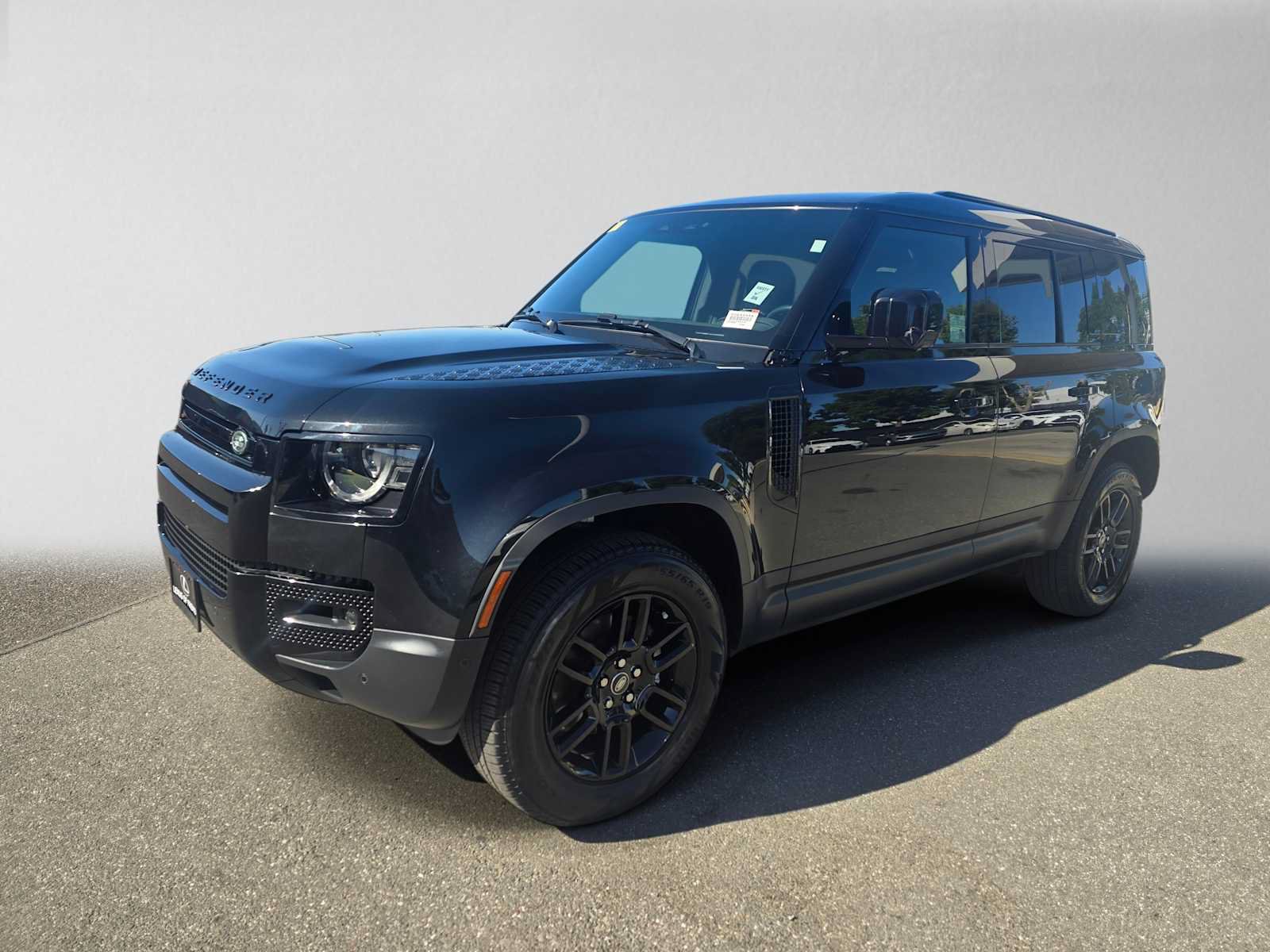 Used 2023 Land Rover Defender 110 S AWD/4WD image 7