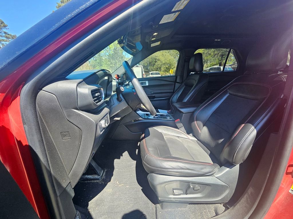 Used 2022 Ford Explorer ST-Line w/ Class IV Trailer Tow Package image 12