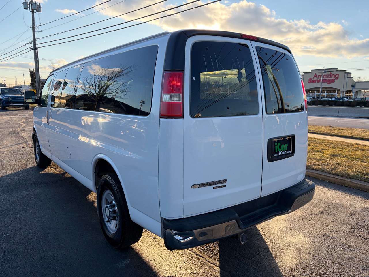 Used 2015 Chevrolet Express 3500 LT w/ LT Preferred Equipment Group RWD image 10