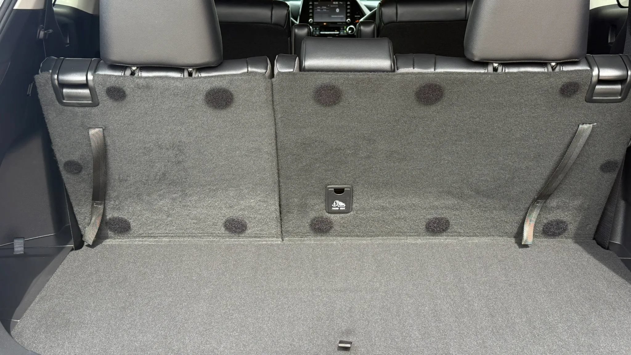 Used 2022 Toyota Highlander XLE AWD/4WD image 23