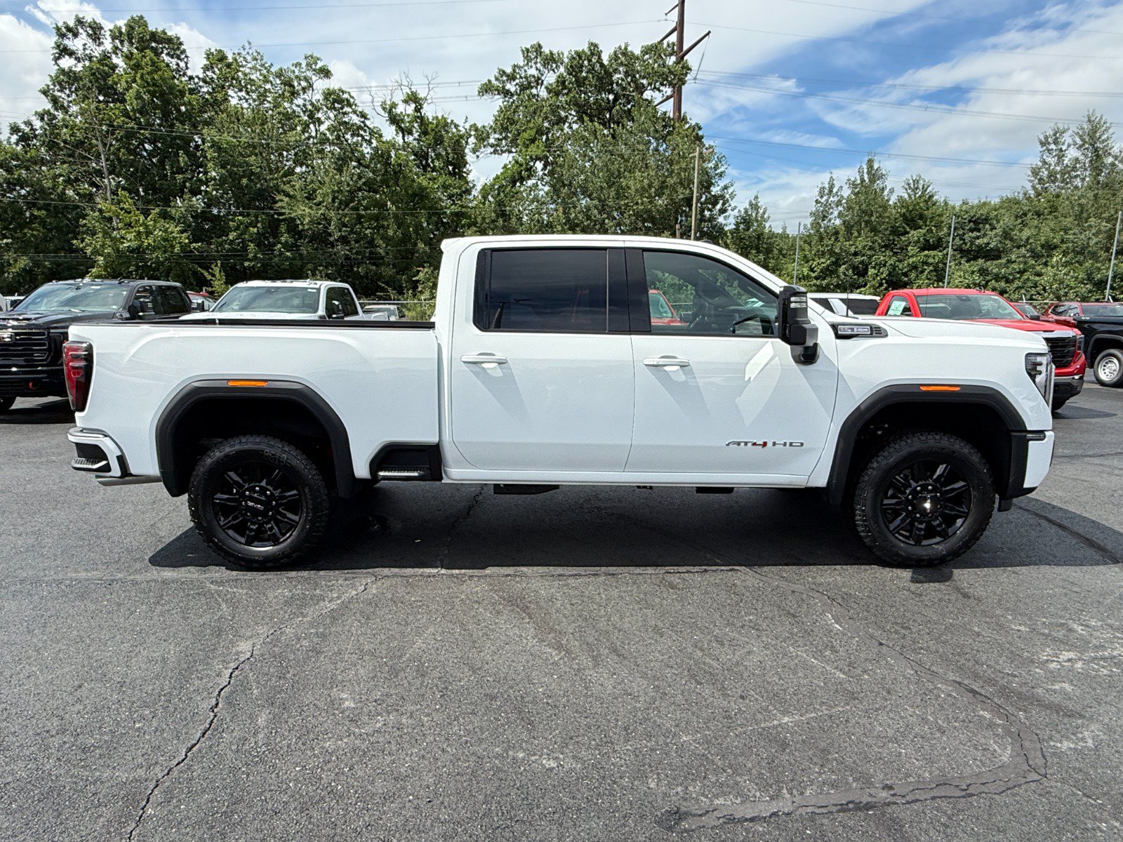 New 2026 GMC Sierra 2500 AT4 w/ AT4 Preferred Package AWD/4WD image 6
