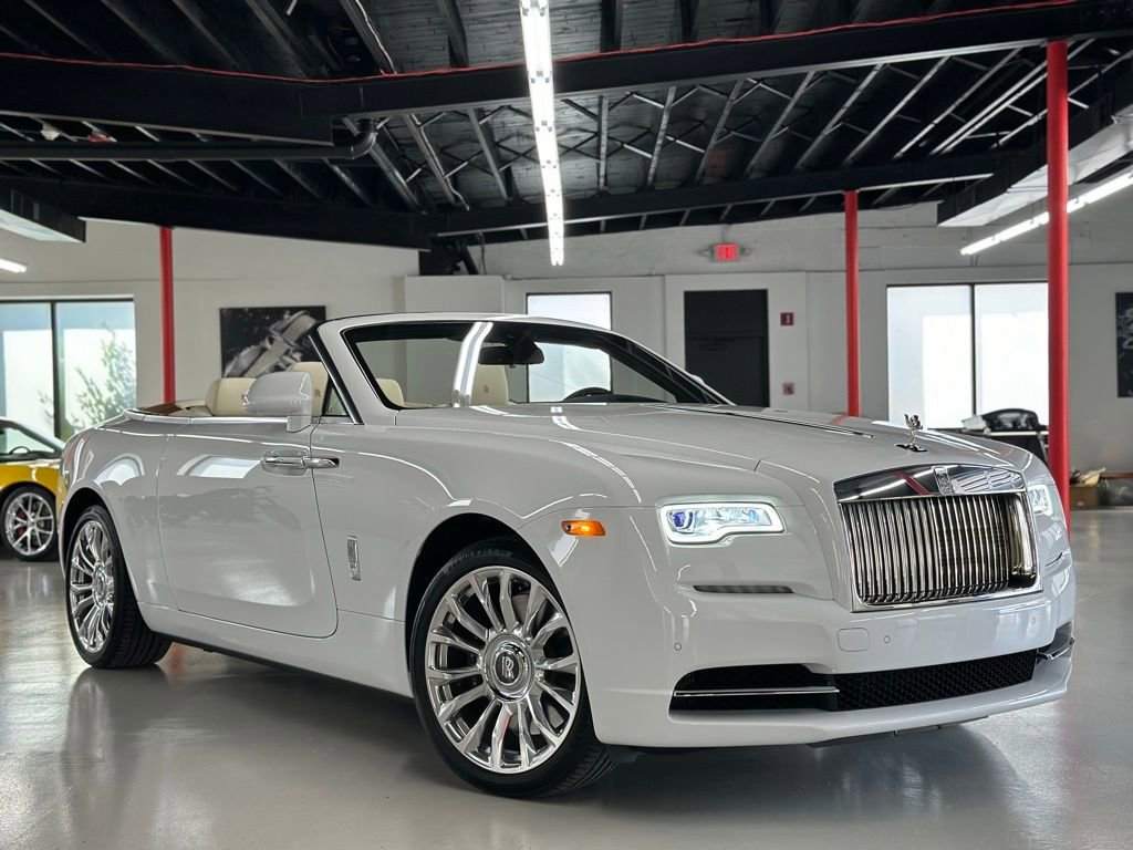 Used 2020 Rolls-Royce Dawn image 8