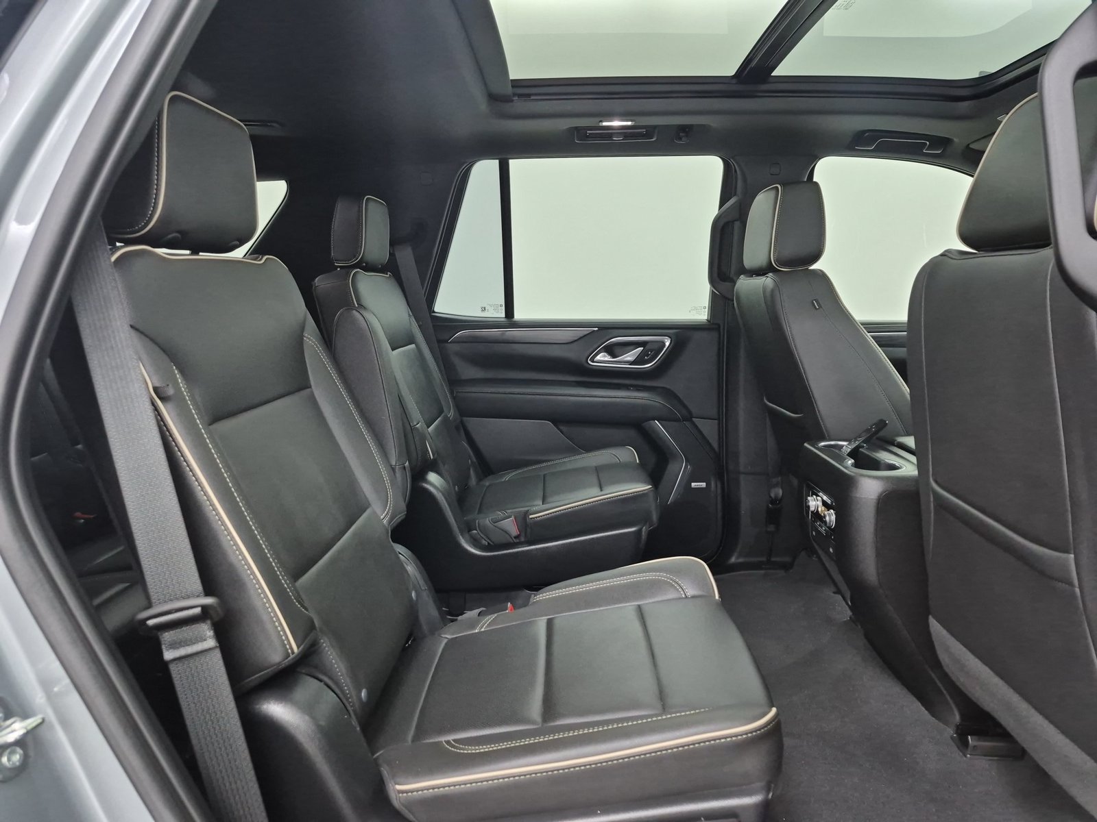 Used 2023 GMC Yukon SLT w/ SLT Premium Package AWD/4WD image 24