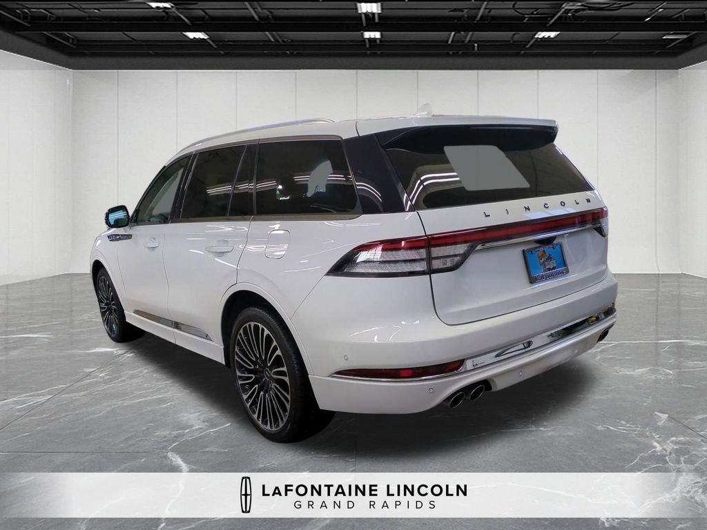 Certified 2023 Lincoln Aviator Black Label w/ Dynamic Handling Package image 3