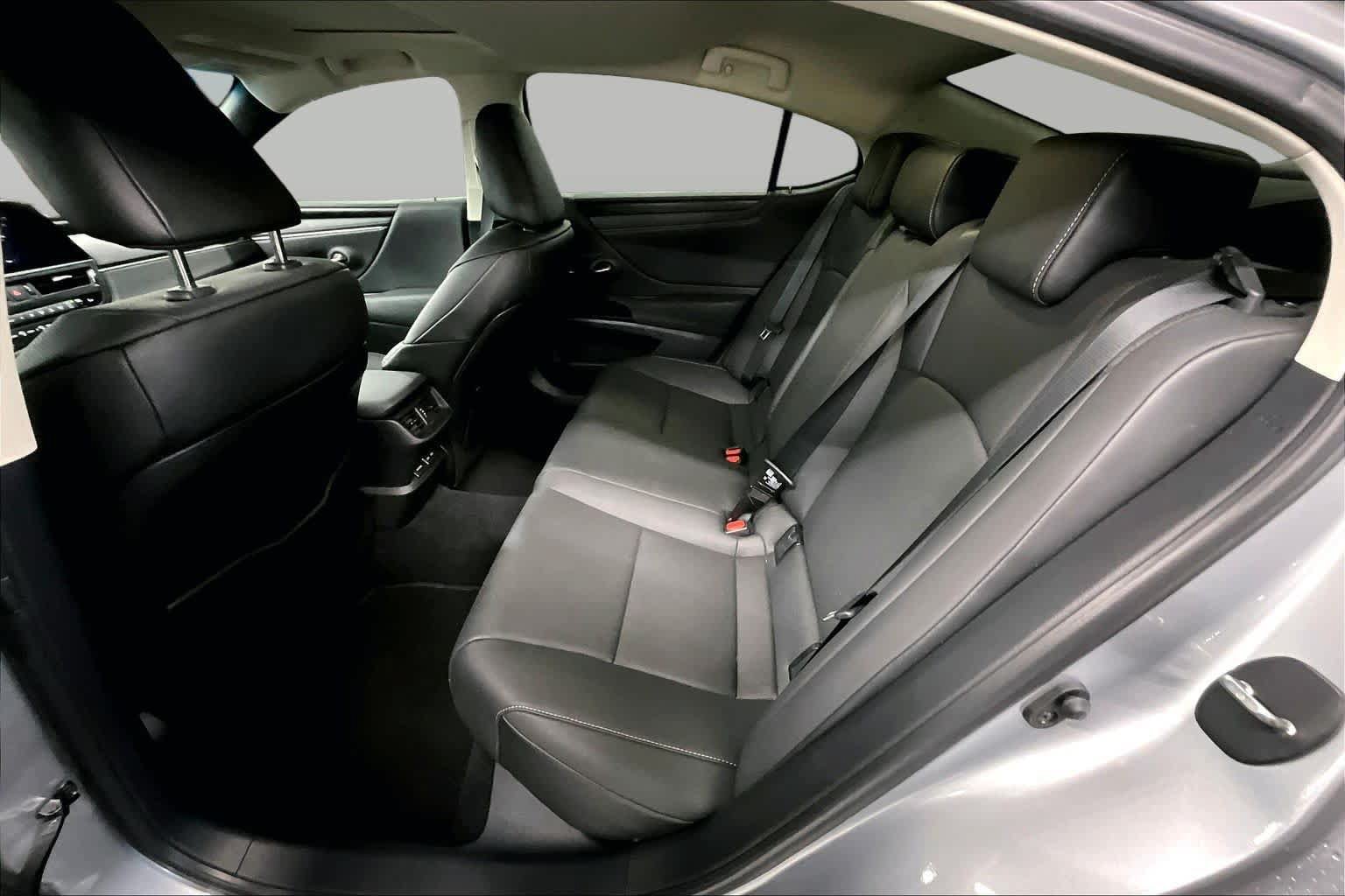 Used 2024 Lexus ES 350 w/ Premium Package FWD image 20