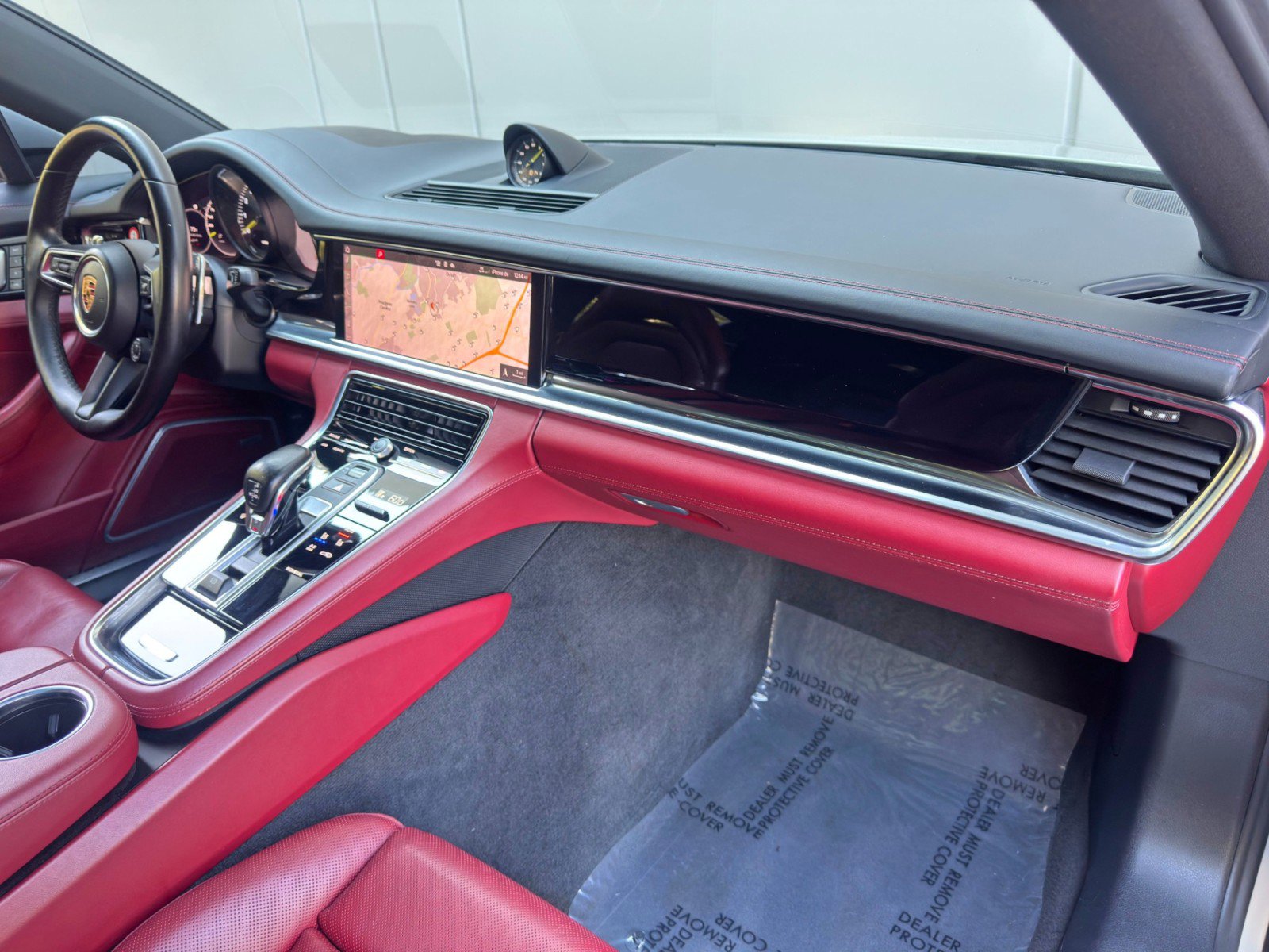 Used 2021 Porsche Panamera 4S image 15