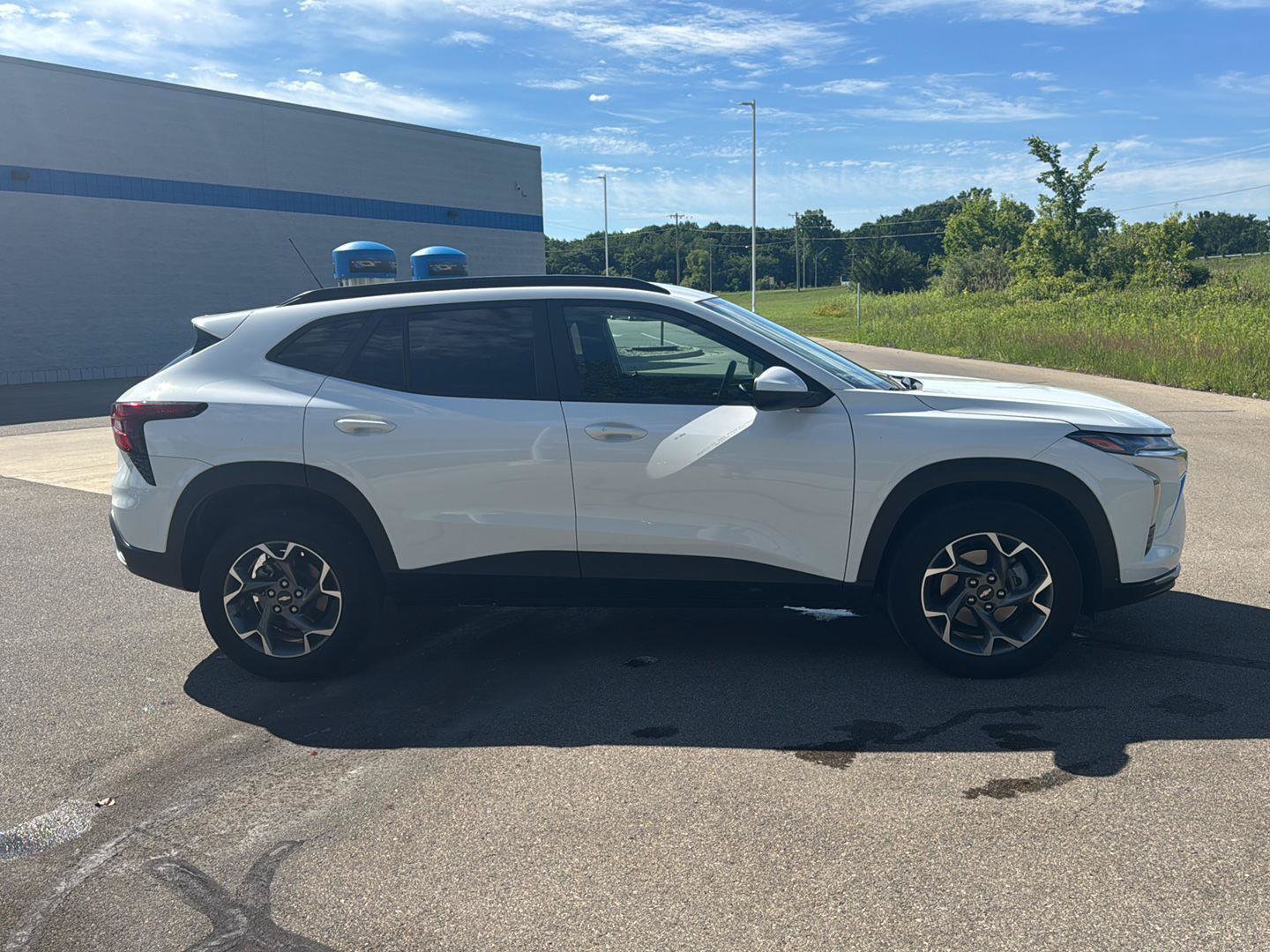 Used 2024 Chevrolet Trax LT w/ Driver Confidence Package FWD image 6