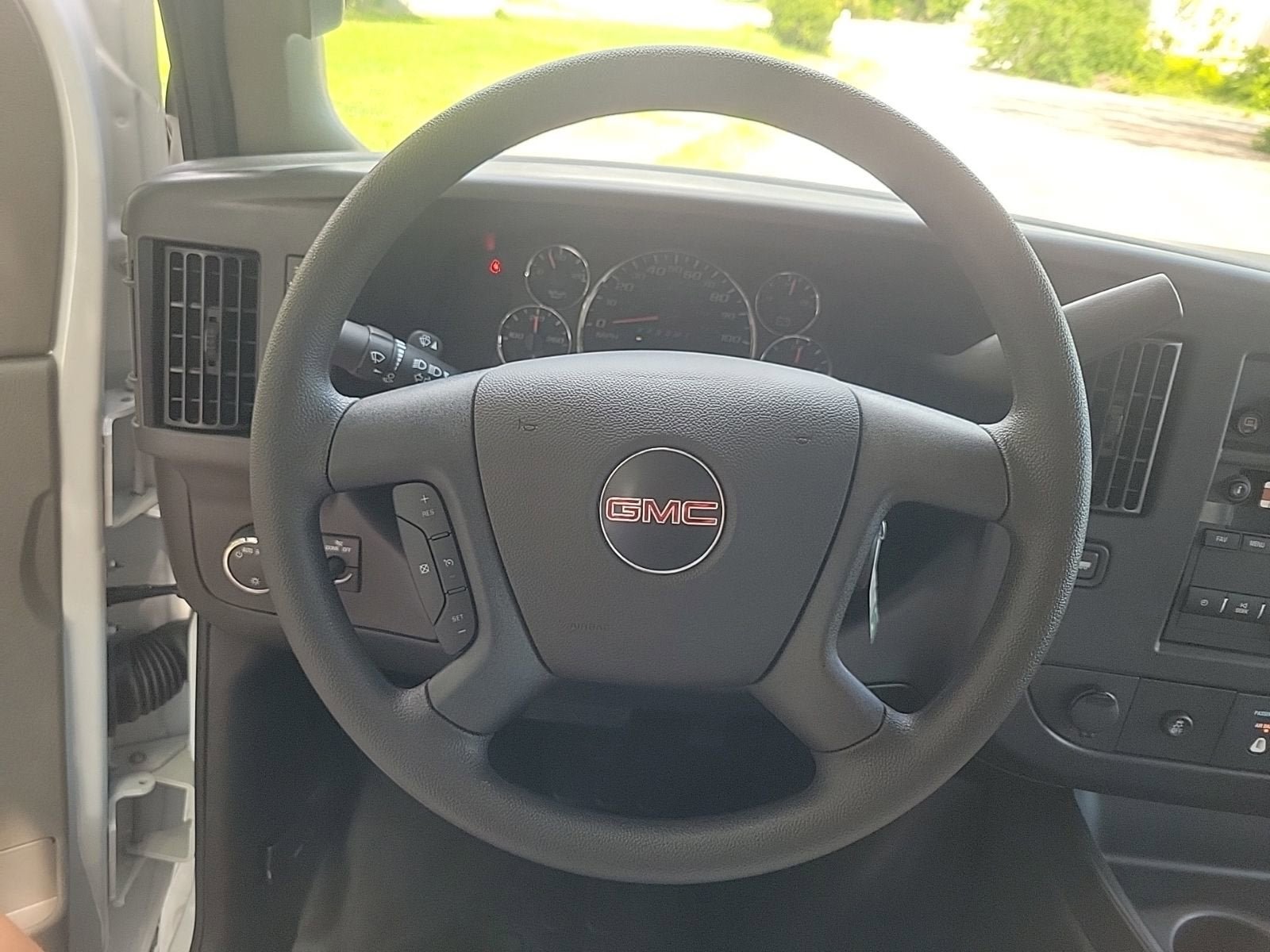 New 2025 GMC Savana 2500 Extended w/ Driver Convenience Package RWD image 38