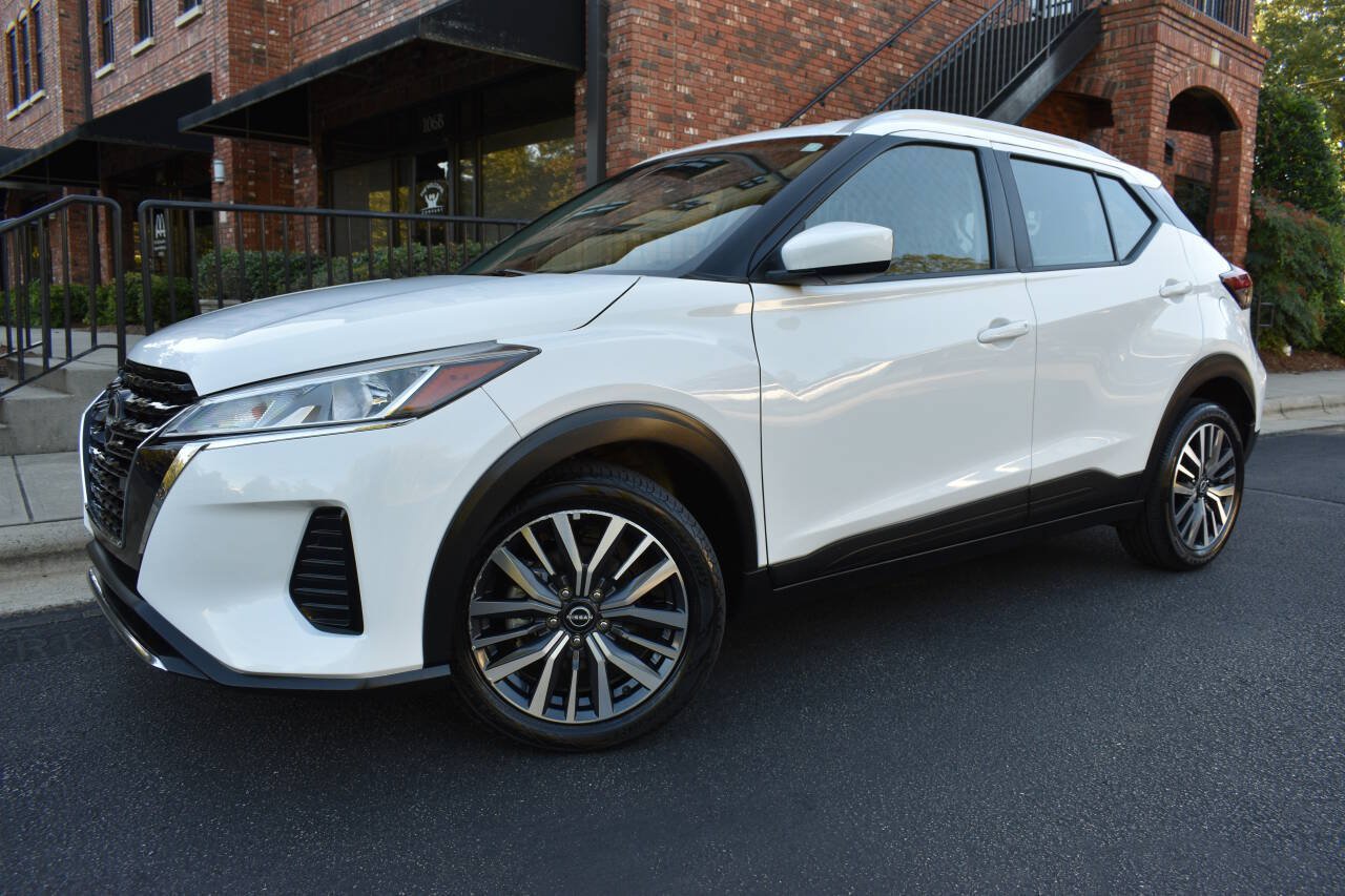 Used 2022 Nissan Kicks SV FWD image 42
