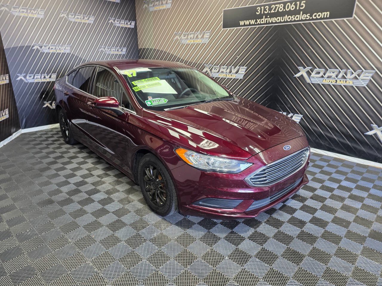 Used 2017 Ford Fusion S FWD image 7
