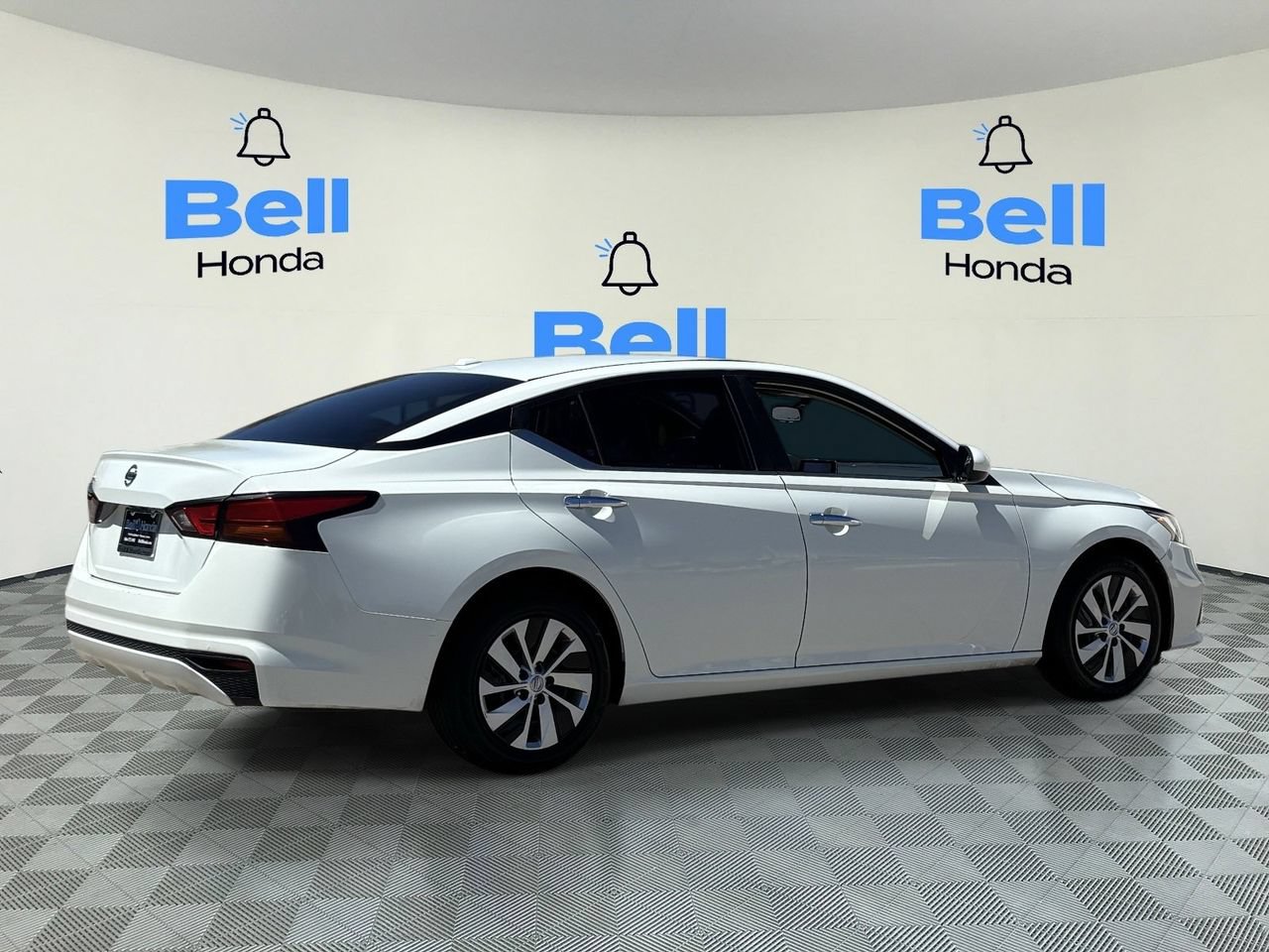 Used 2019 Nissan Altima 2.5 S FWD image 4