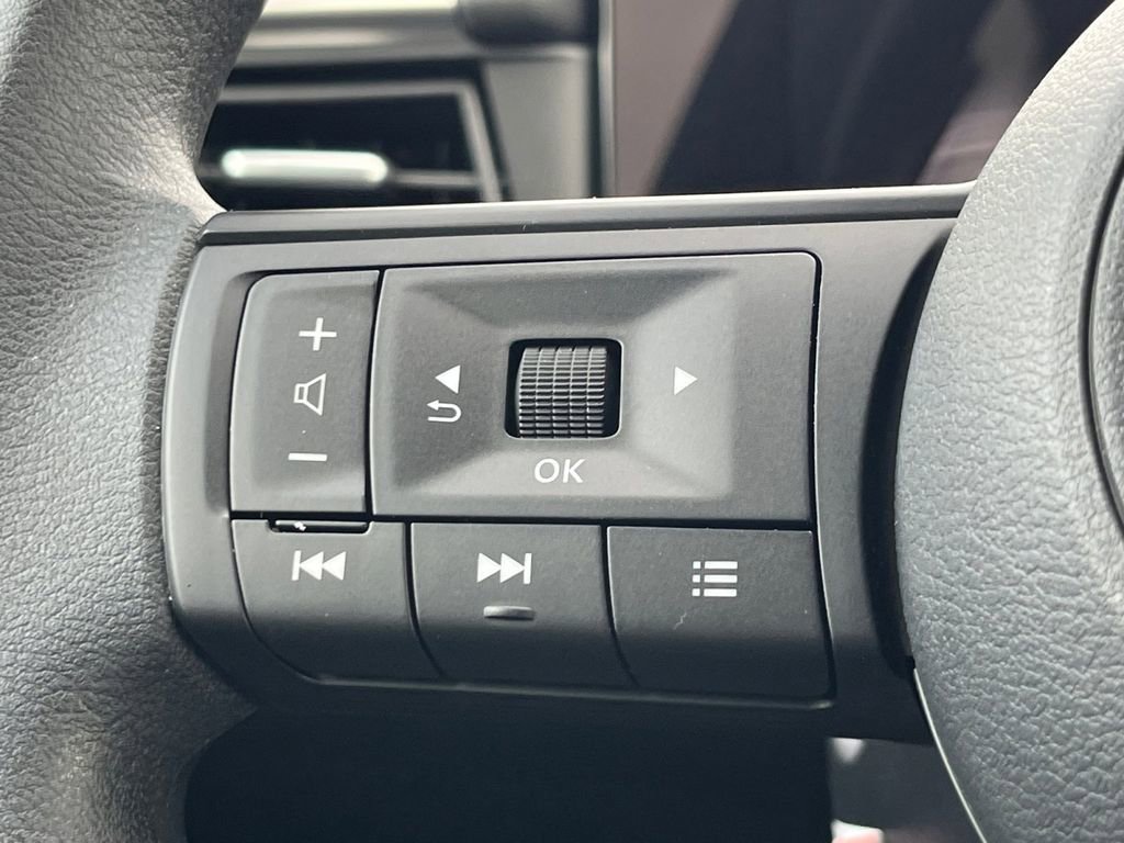 New 2026 Nissan Kicks SV image 10