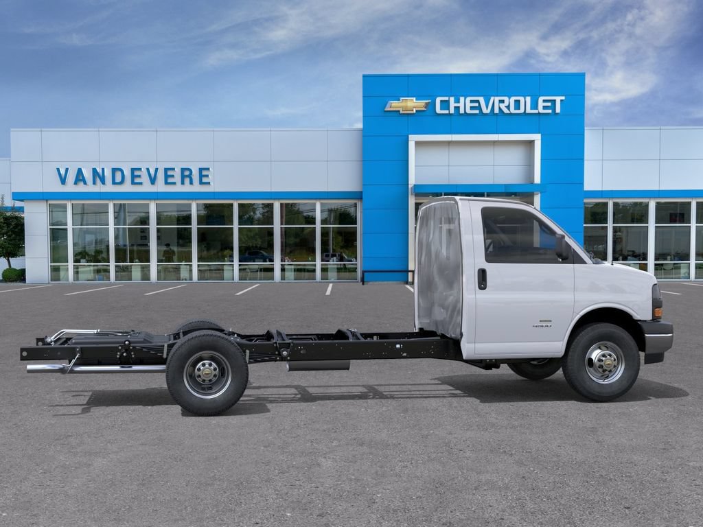 New 2025 Chevrolet Express 3500 w/ Power Convenience Package RWD image 7