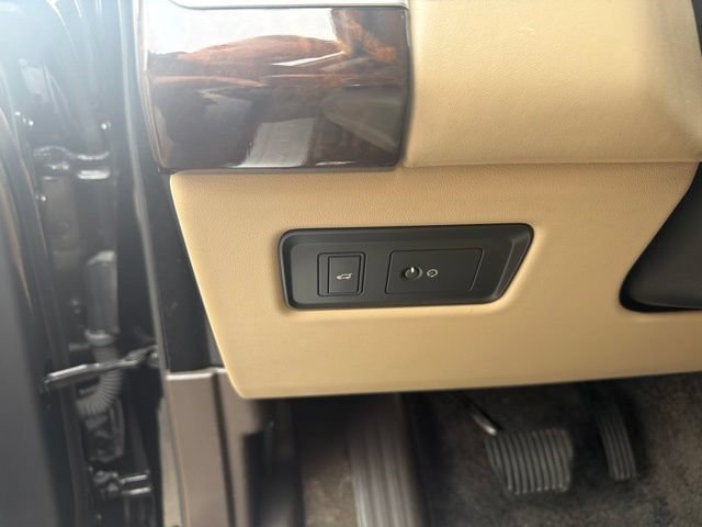 Used 2020 Land Rover Range Rover HSE AWD/4WD image 18