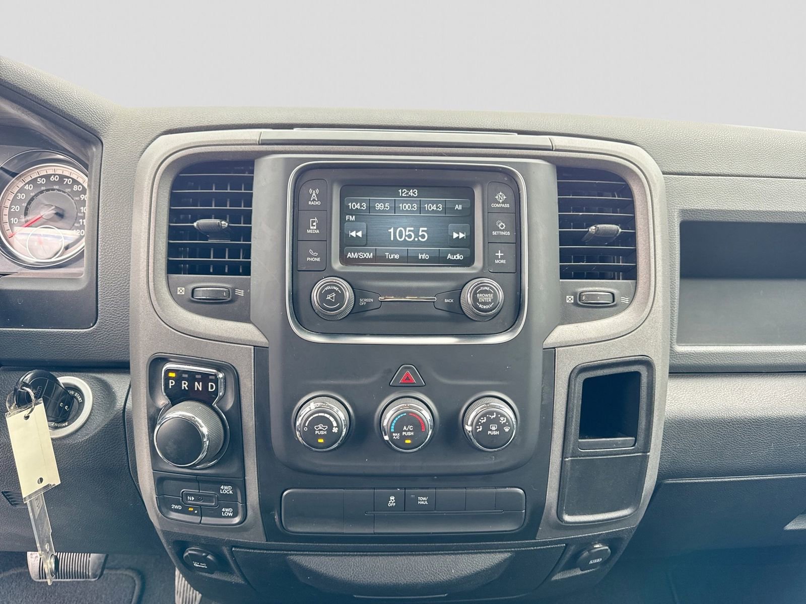 Used 2018 RAM 1500 Express w/ Express Value Package AWD/4WD image 32