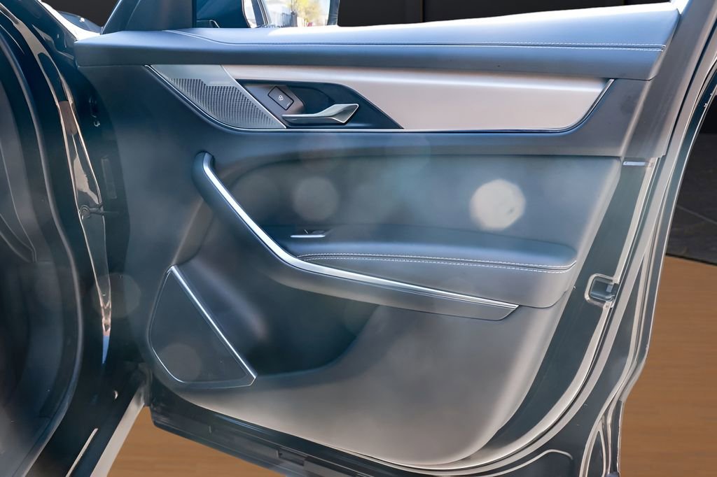 Used 2024 Jaguar F-PACE R-Dynamic S image 26