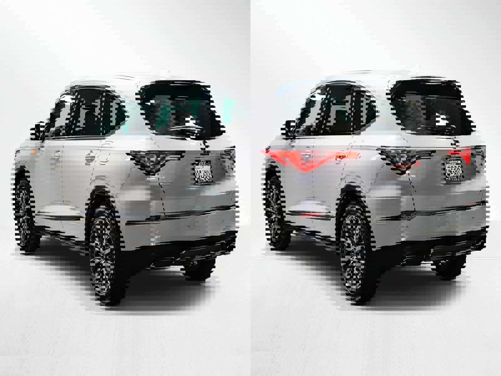 Used 2025 Acura MDX SH-AWD w/ Technology Package image 2