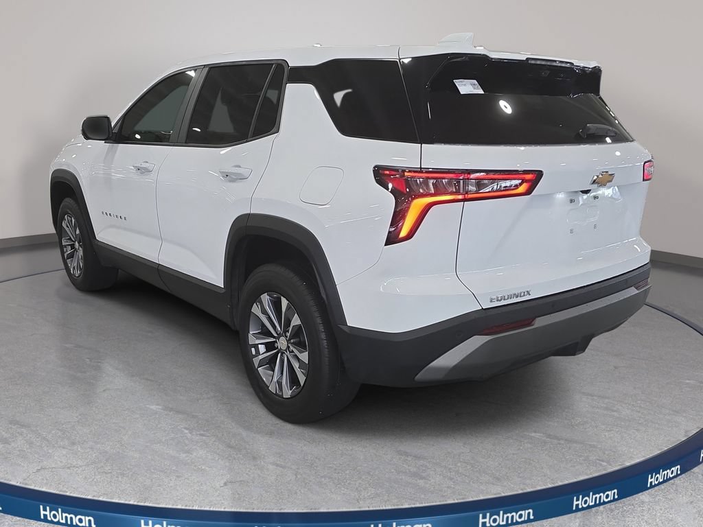 Used 2025 Chevrolet Equinox LT w/ Safety and Technology Package FWD image 8