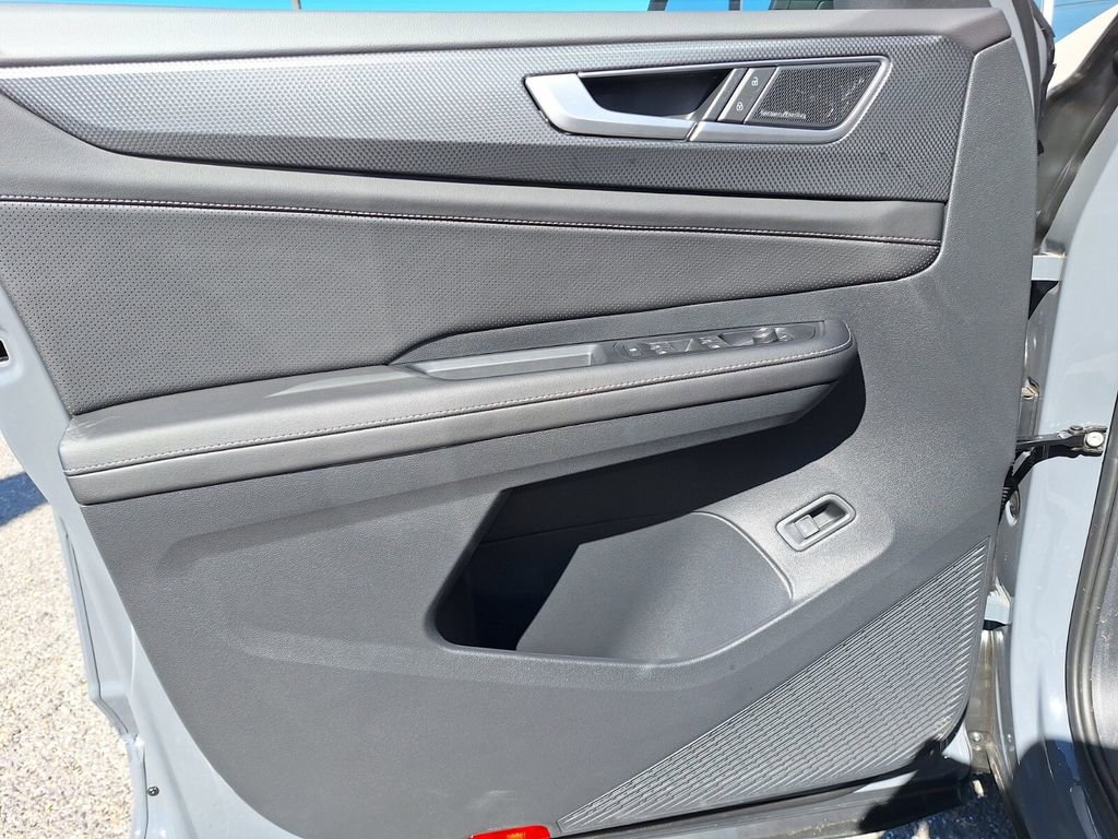 New 2026 Volkswagen Atlas Cross Sport SEL Premium R-Line image 28