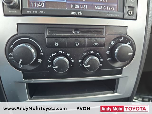 Used 2009 Chrysler 300 C w/ Luxury Group II image 23