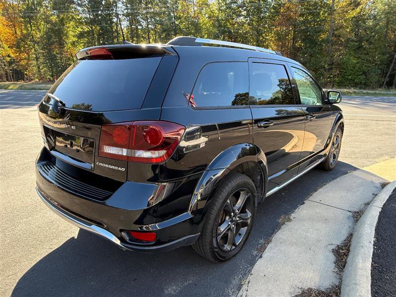 Used 2018 Dodge Journey Crossroad w/ Nav & Sun Group image 5