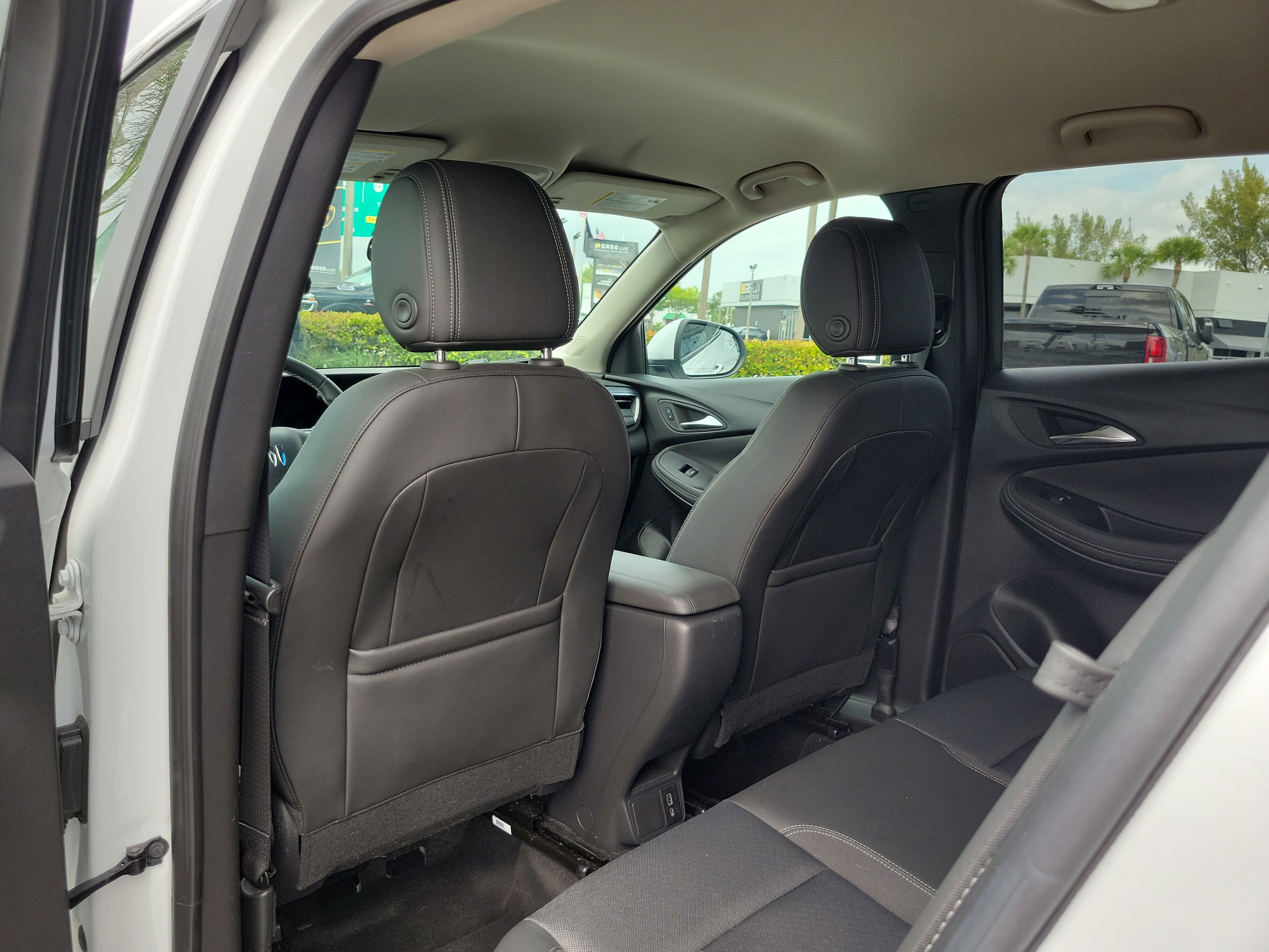 Used 2024 Buick Encore GX Preferred FWD image 13