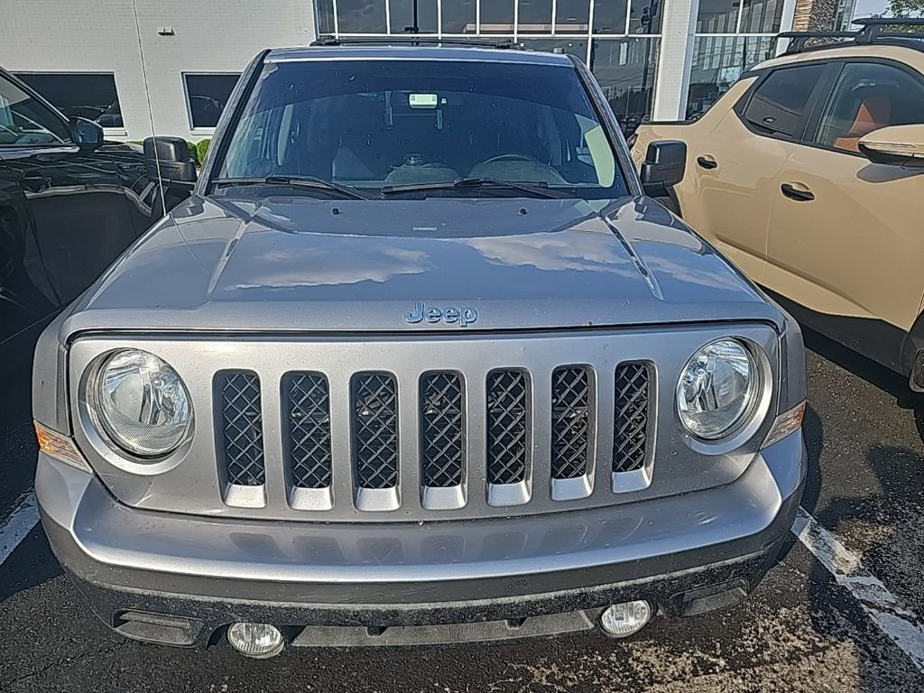 Used 2015 Jeep Patriot High Altitude image 2