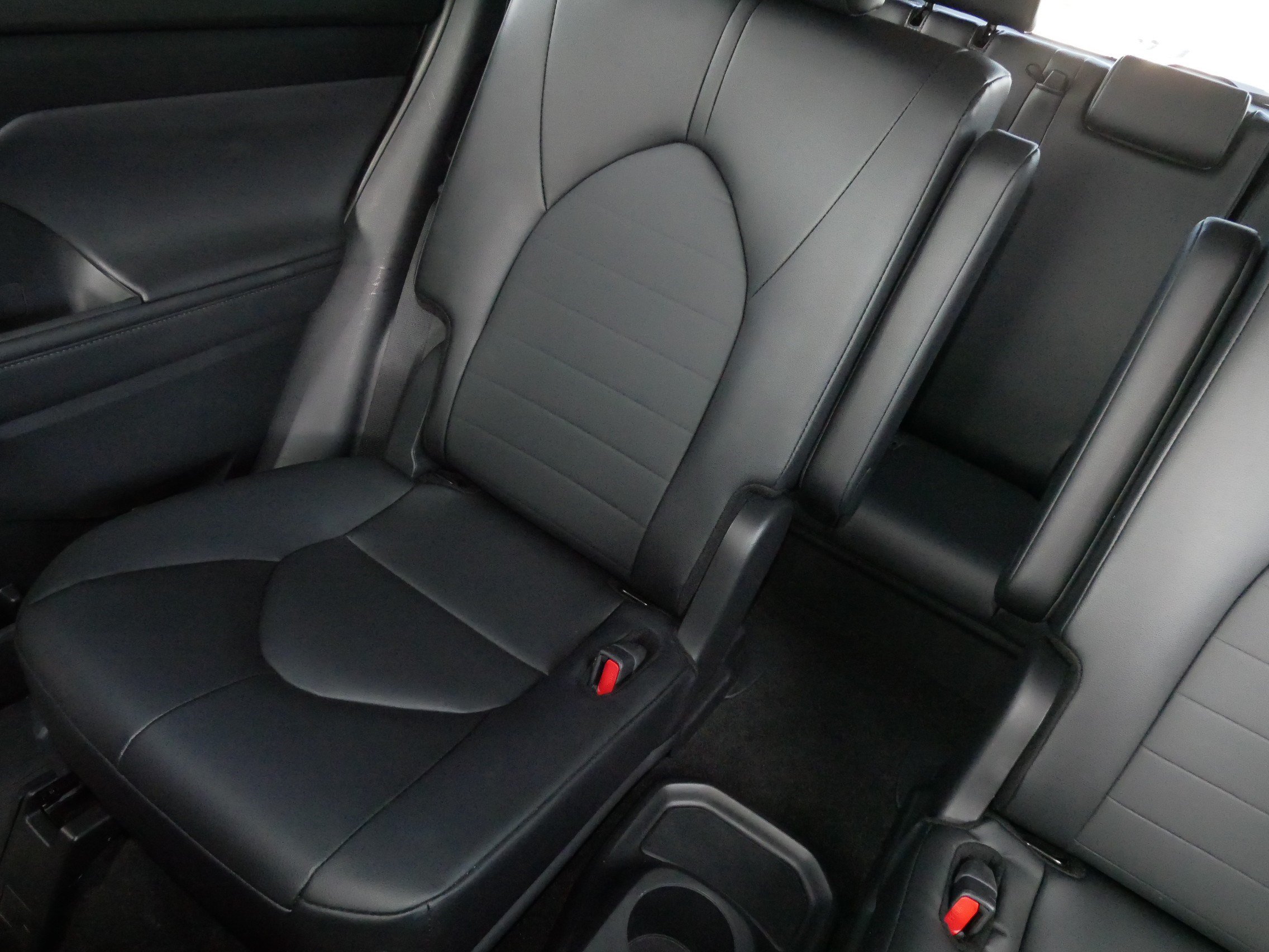 Certified 2026 Toyota Highlander XLE AWD/4WD image 12
