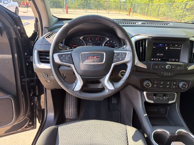 Used 2024 GMC Terrain SLE FWD image 16