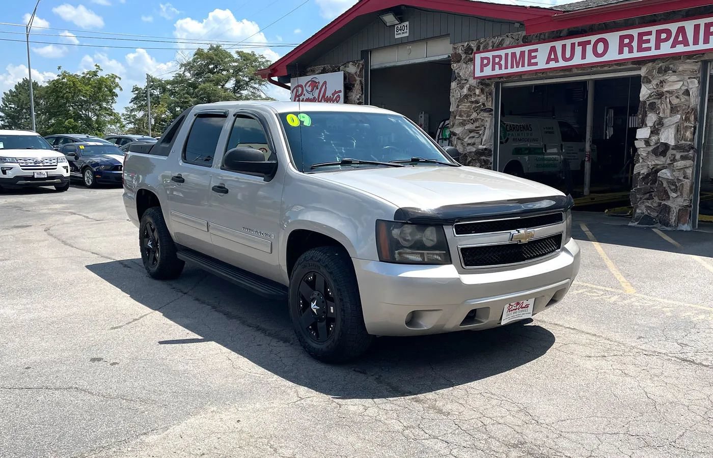 Used 2009 Chevrolet Avalanche LS AWD/4WD image 1