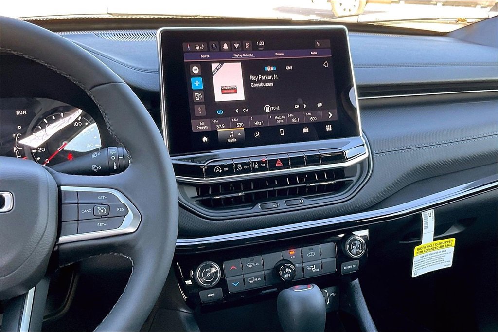 New 2026 Jeep Compass Latitude image 7