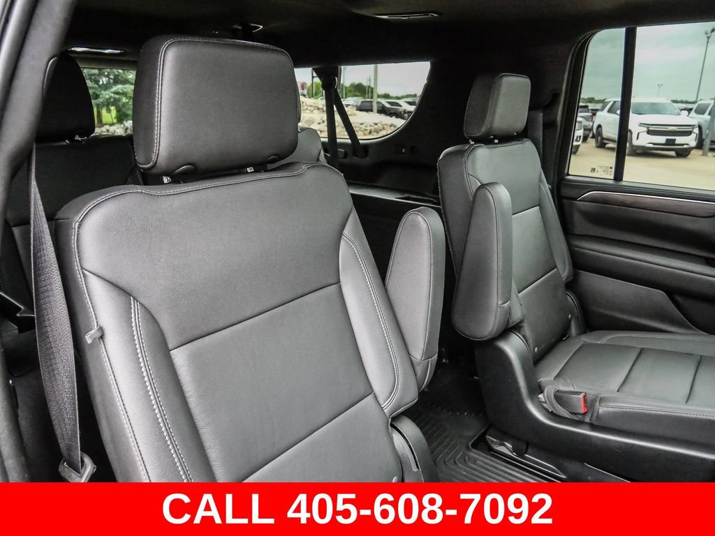 Used 2023 Chevrolet Suburban Z71 w/ Off-Road Capability Package AWD/4WD image 28