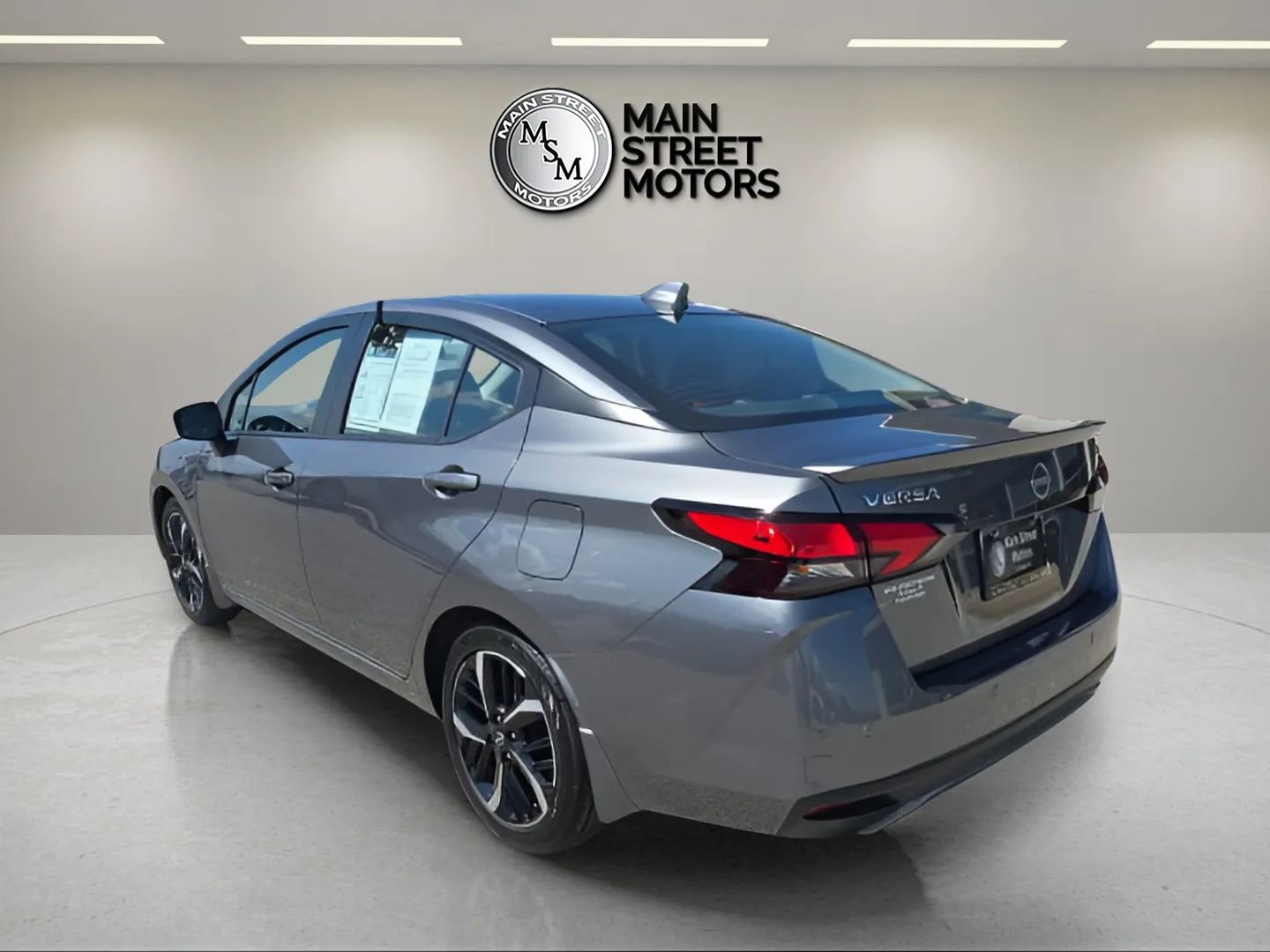 Used 2024 Nissan Versa SR w/ Trunk Package image 3