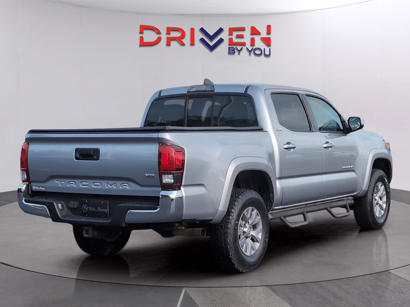 Used 2019 Toyota Tacoma SR5 RWD image 6